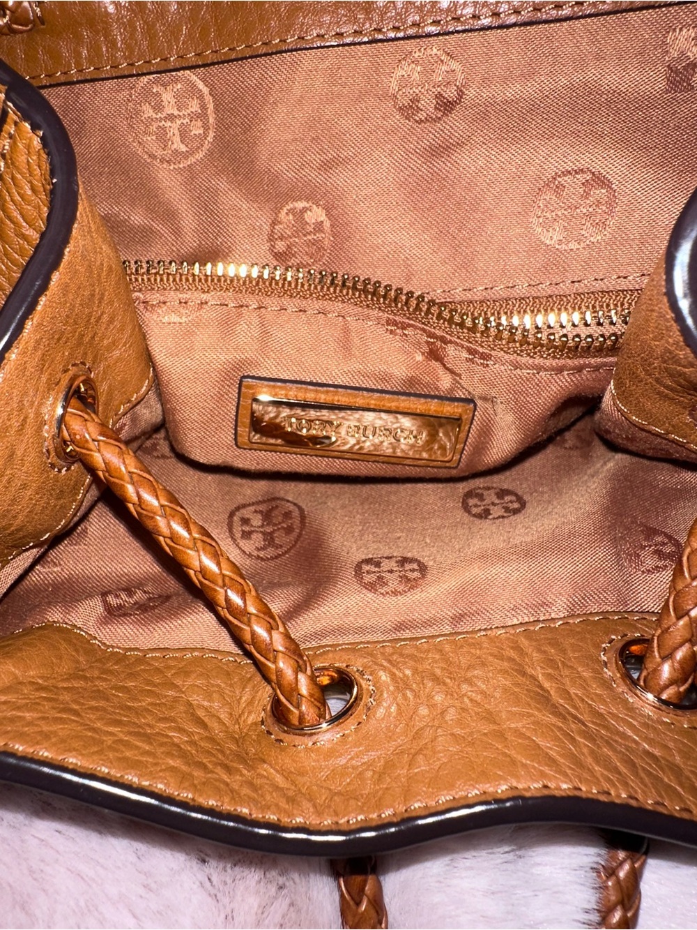 🎒 Tory Burch Thea Leather Backpack – Cognac Brown - Picture 11 of 16